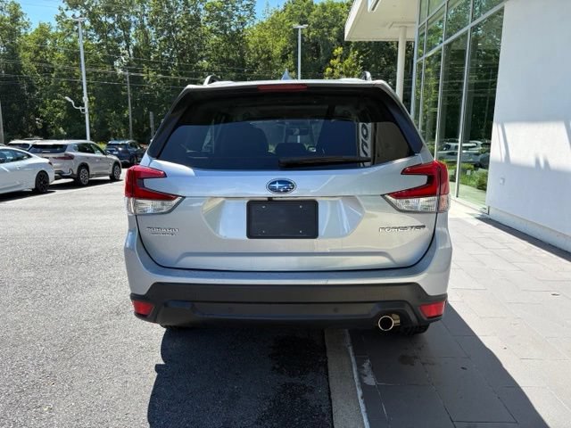 Used 2023 Subaru Forester Limited AWD/4WD image 8