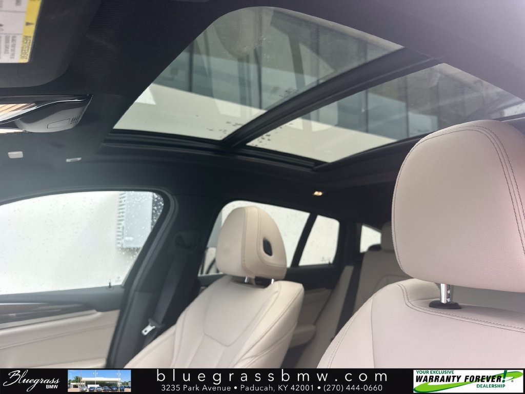 Used 2021 BMW X4 xDrive30i AWD/4WD image 19