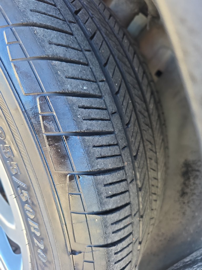 Used 2018 Ford Explorer Limited FWD image 6