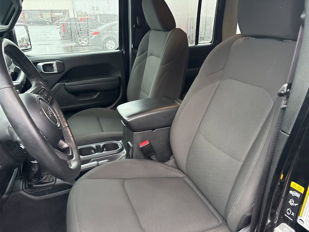 Used 2023 Jeep Wrangler Unlimited w/ Cold Weather Group image 29