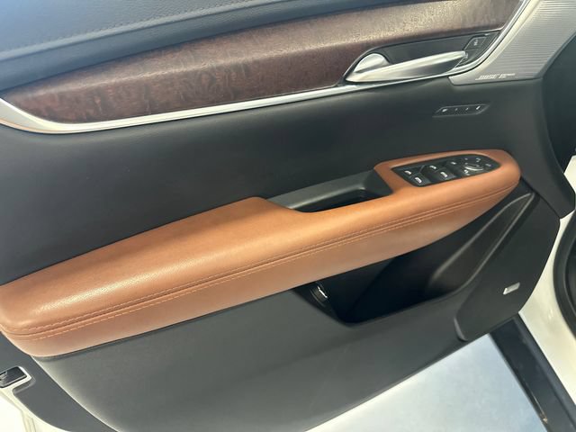 Used 2023 Cadillac XT5 Premium Luxury w/ LPO, Floor Liner Package AWD/4WD image 24