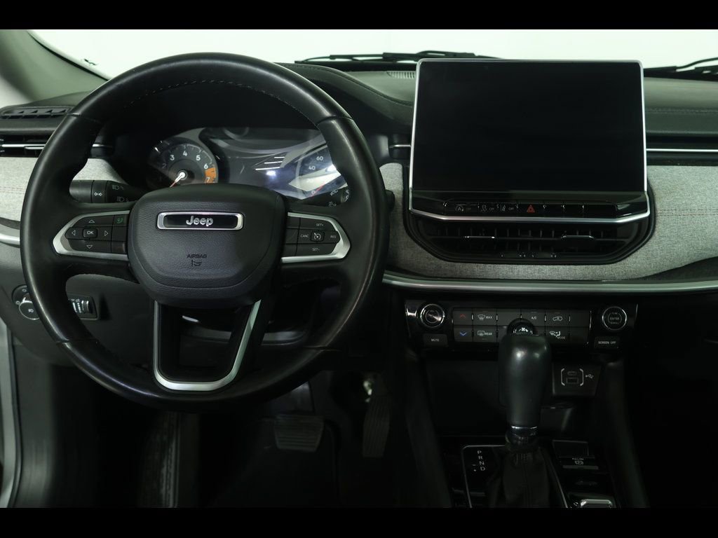 Used 2022 Jeep Compass Latitude image 14