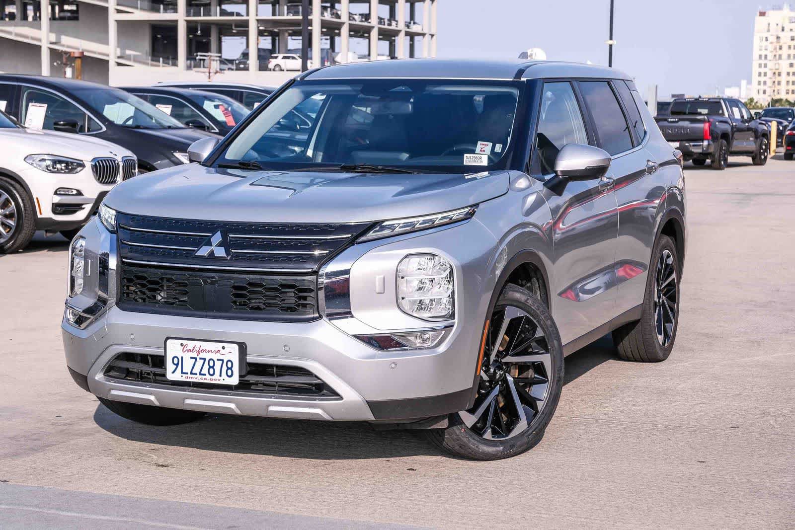 Used 2024 Mitsubishi Outlander SE