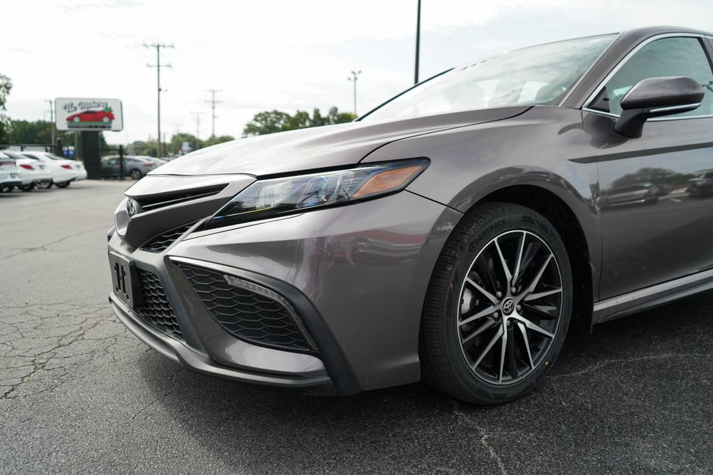 Used 2024 Toyota Camry SE FWD image 17