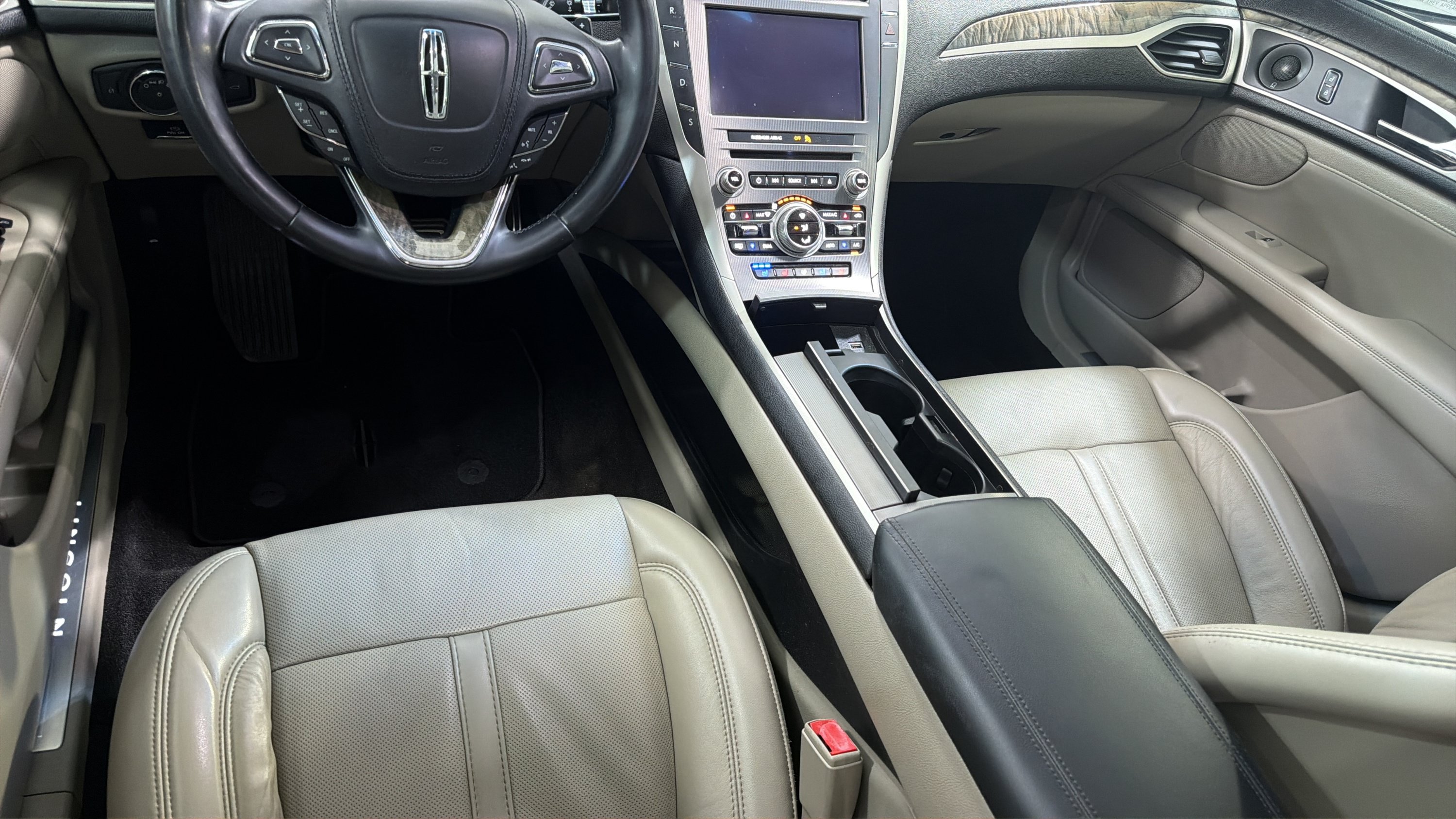 Used 2018 Lincoln MKZ Reserve w/ Magnetic Appearance Package AWD/4WD image 20