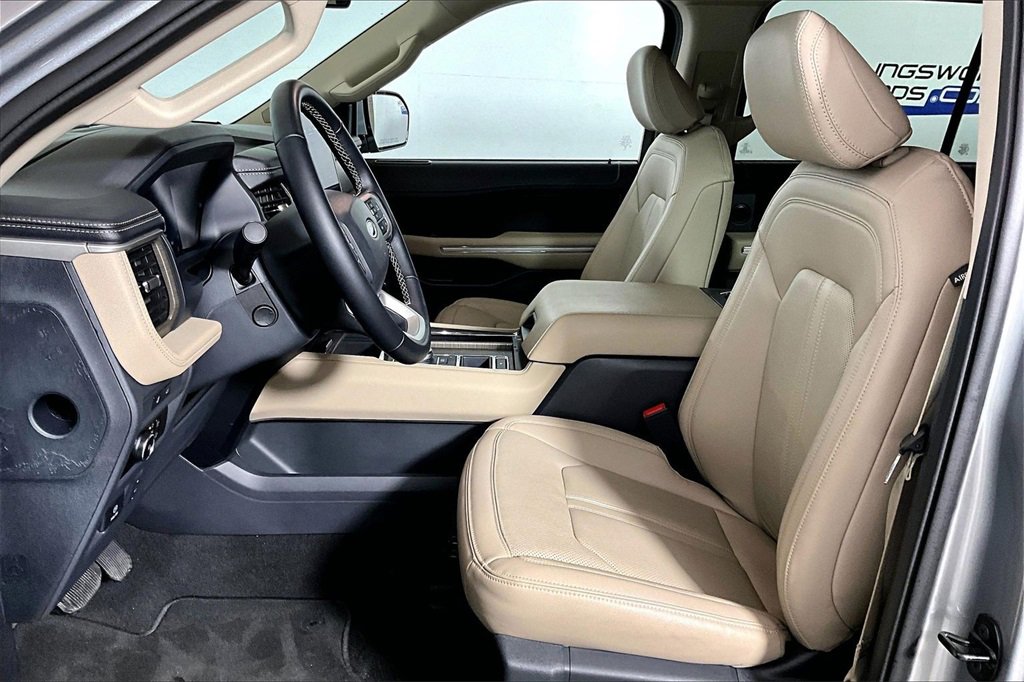 Used 2024 Ford Expedition Limited image 20