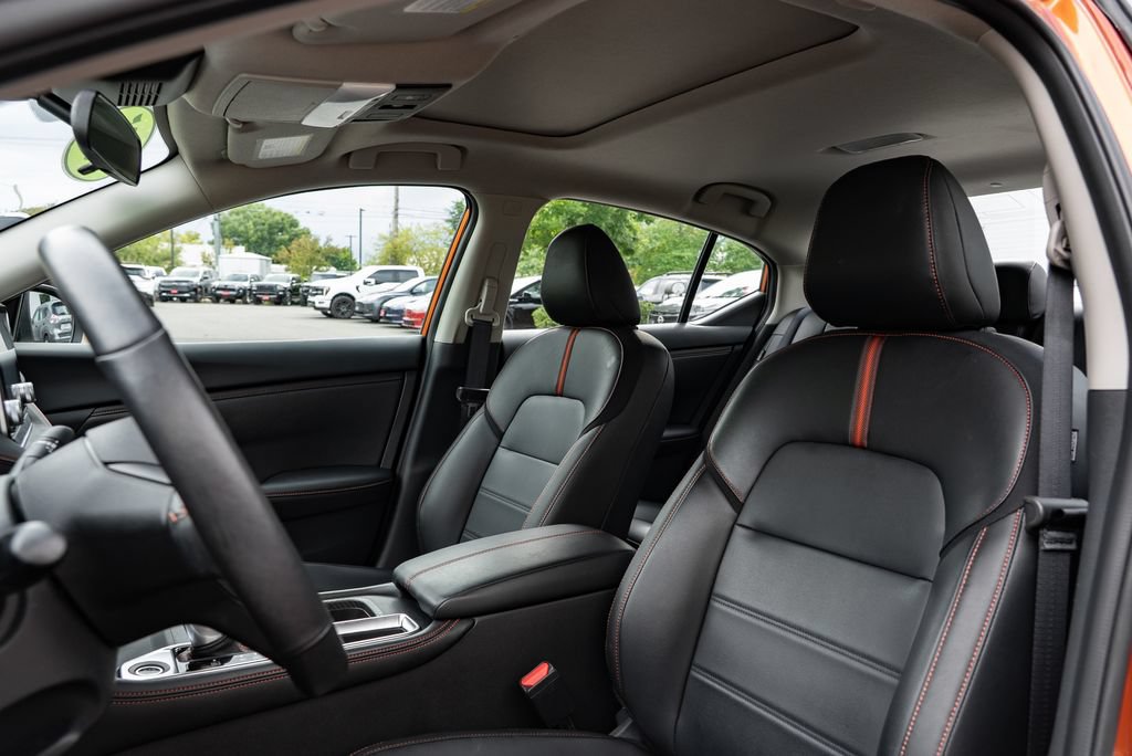 Certified 2025 Nissan Sentra SR w/ SR Premium Package FWD image 22