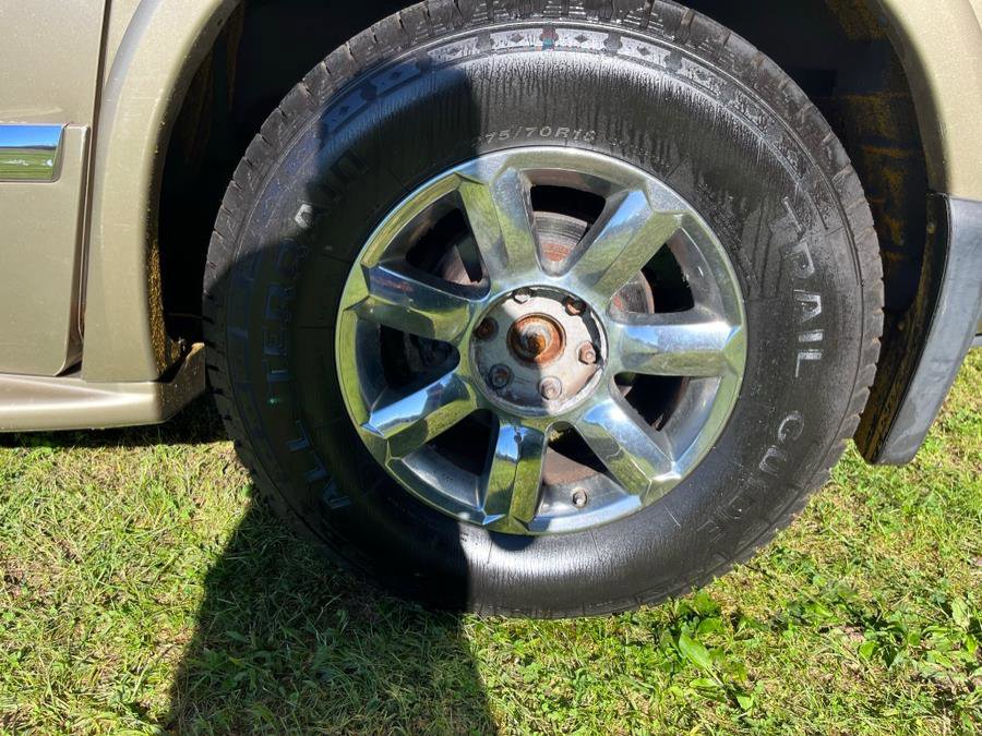 Used 2004 INFINITI QX56 4WD w/ Smart Vision Pkg image 31