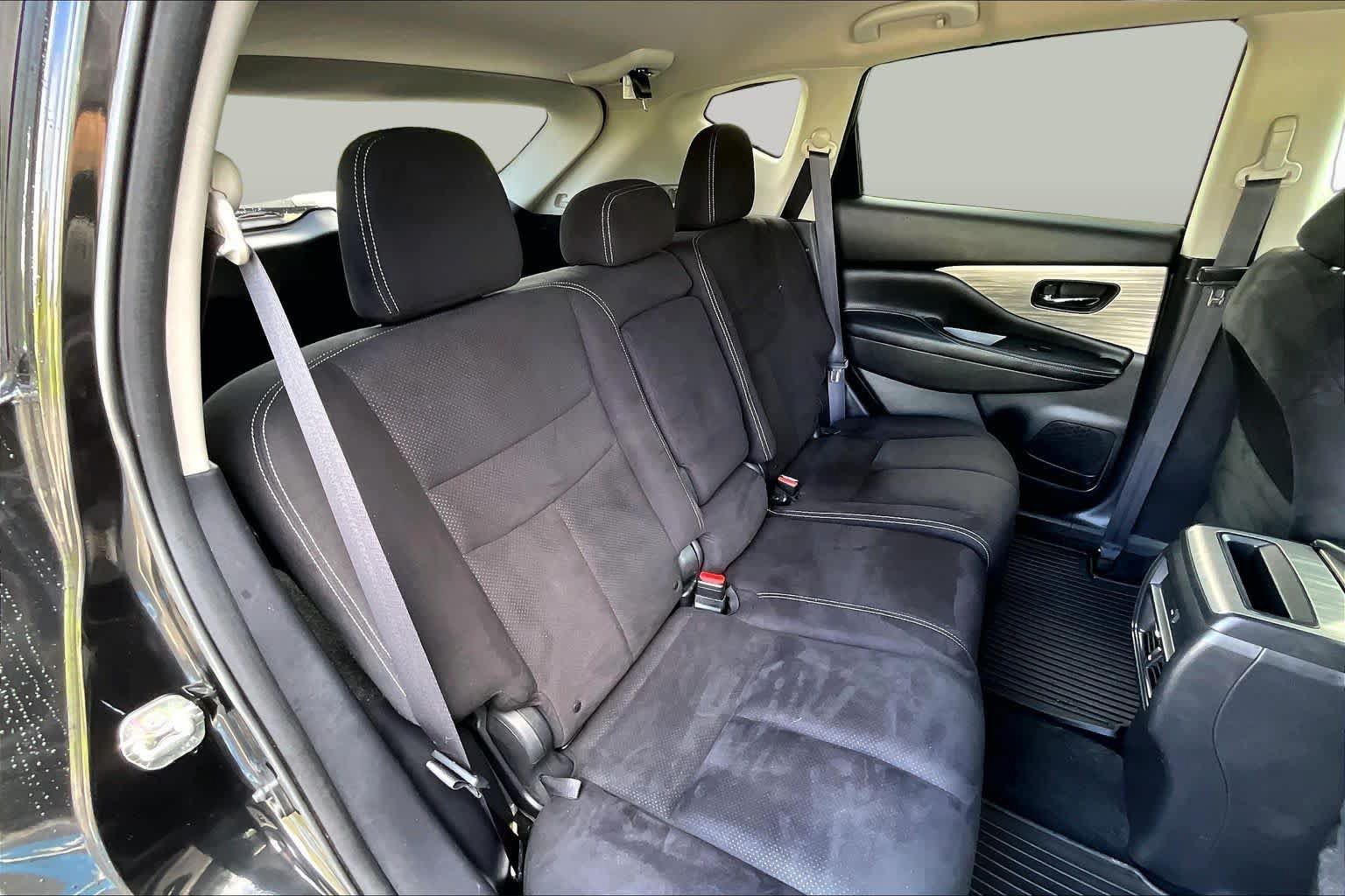 Used 2016 Nissan Murano SV AWD/4WD image 20