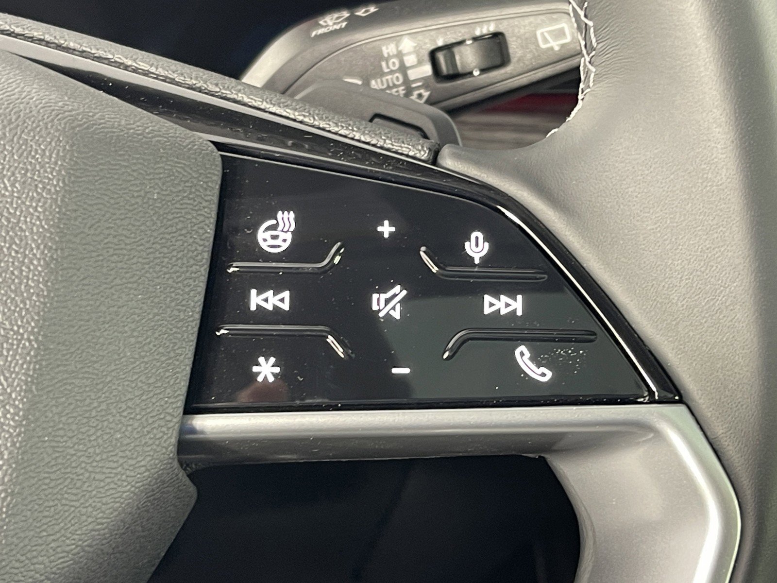 New 2025 Audi Q5 Premium Plus image 24