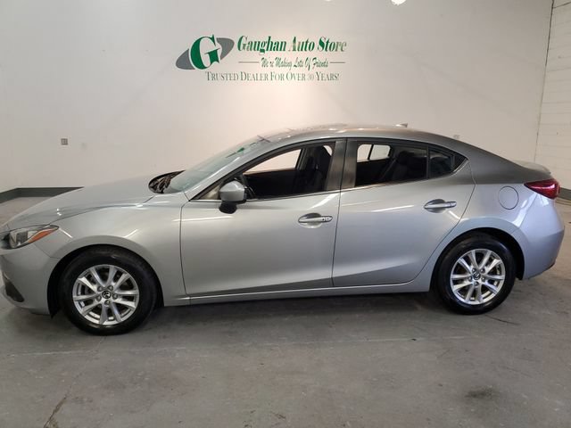 Used 2016 MAZDA MAZDA3 i Touring w/ Popular Equipment Package FWD image 3