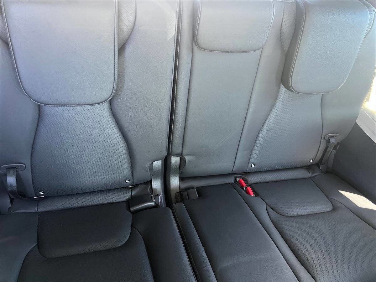 Used 2023 Kia Carnival SX Prestige FWD image 11