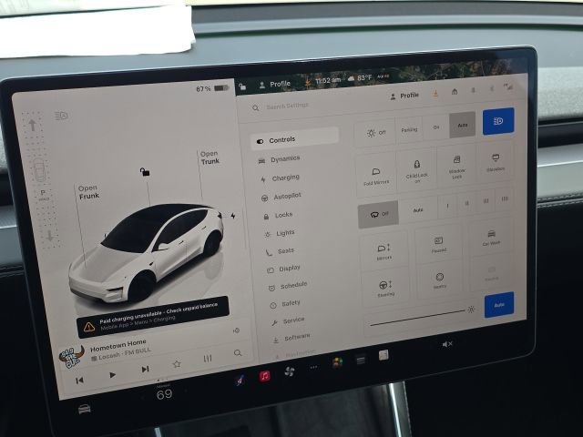 Used 2026 Tesla Model Y 2WD image 32