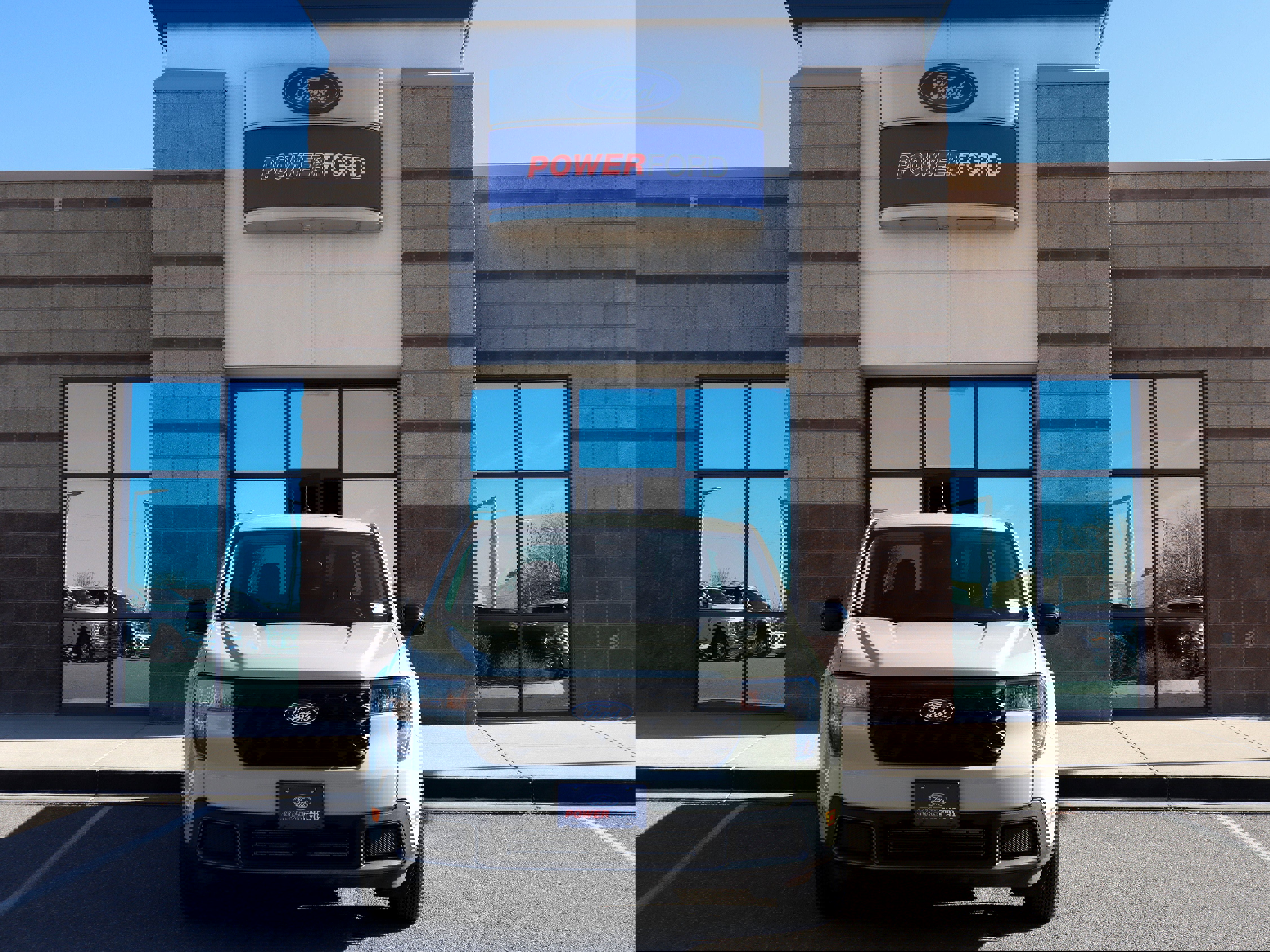 New 2025 Ford Maverick XLT w/ XLT Luxury Package image 3