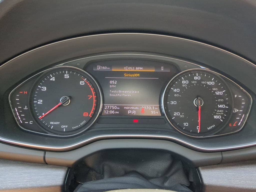 Used 2023 Audi Q5 2.0T Premium w/ Convenience Package AWD/4WD image 32
