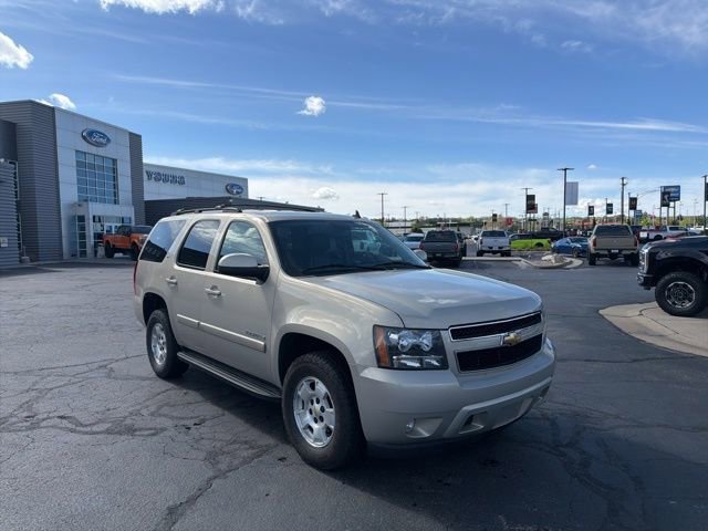 Used 2009 Chevrolet Tahoe LT w/ Luxury Package AWD/4WD image 1