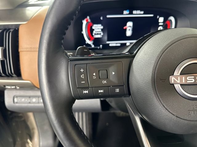 Used 2023 Nissan Pathfinder Platinum image 15