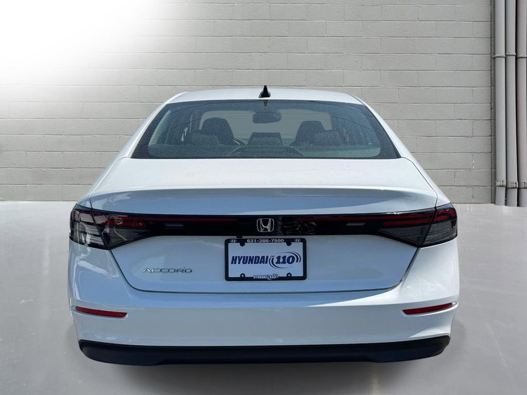 Used 2025 Honda Accord SE image 7