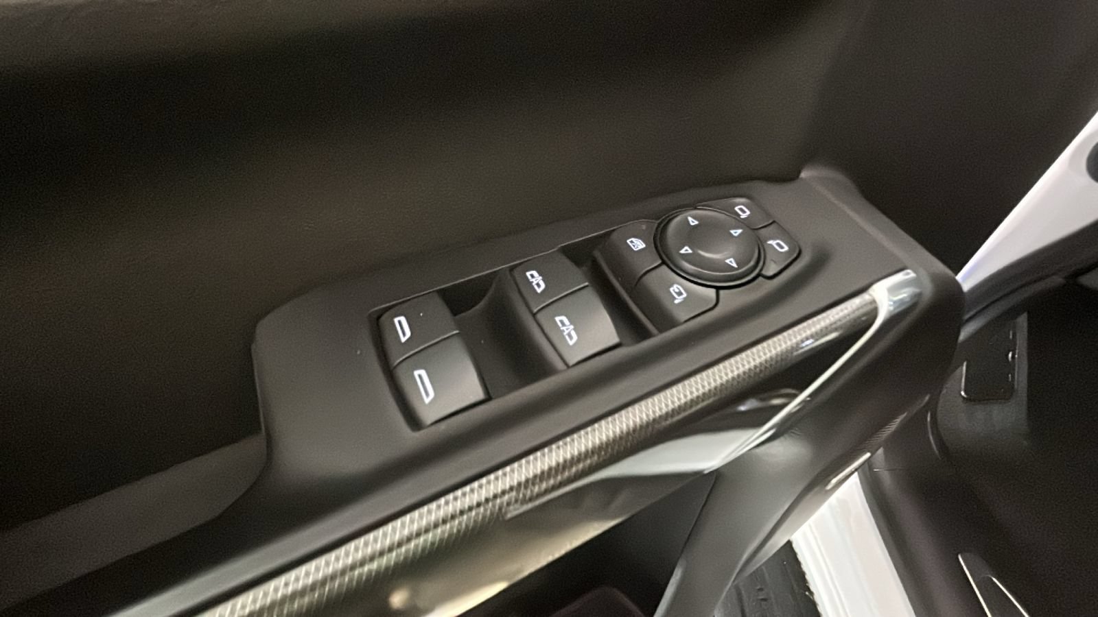 Used 2022 GMC Sierra 1500 AT4 w/ AT4 Premium Package AWD/4WD image 12