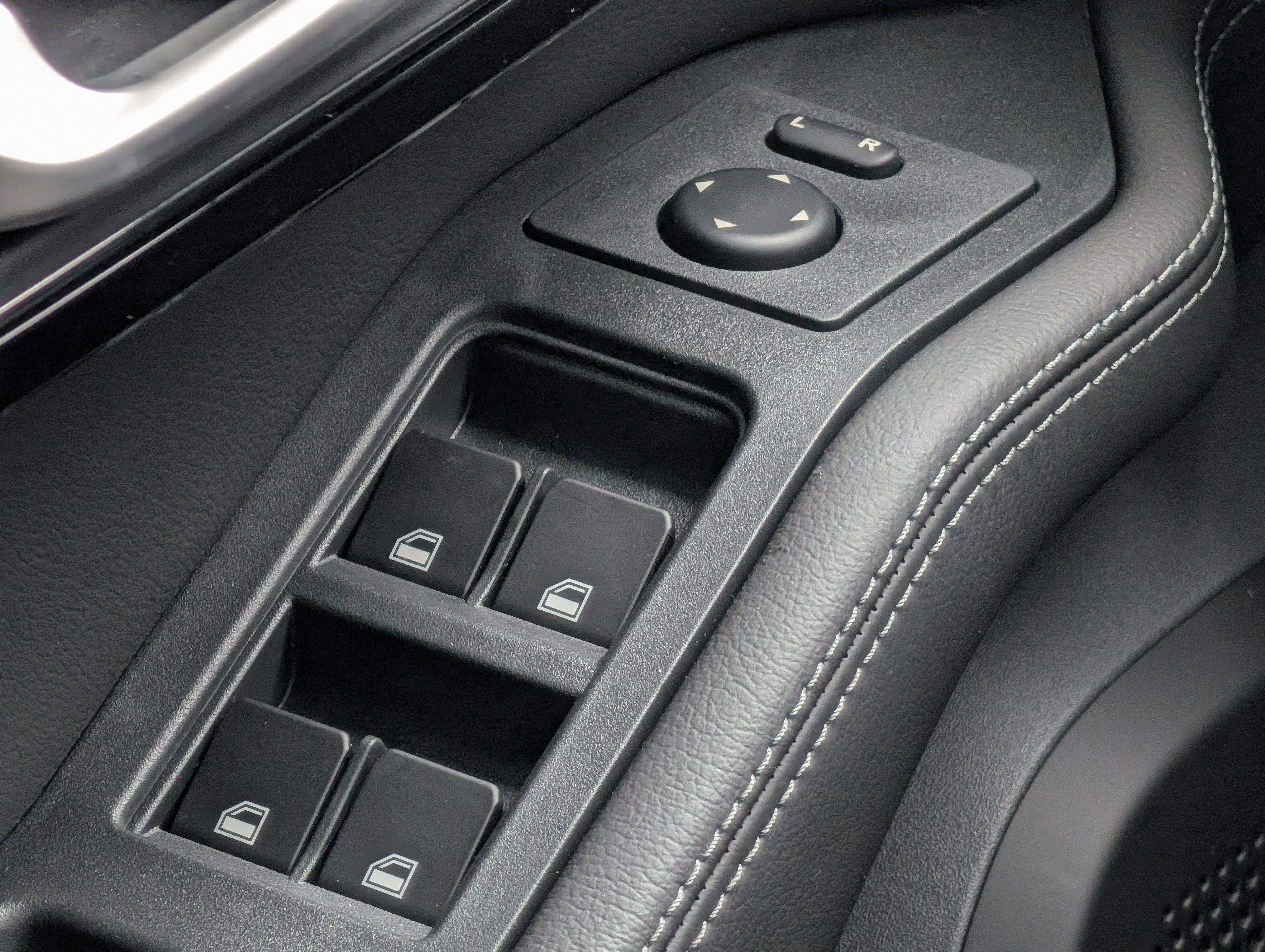 New 2026 INEOS Grenadier image 25