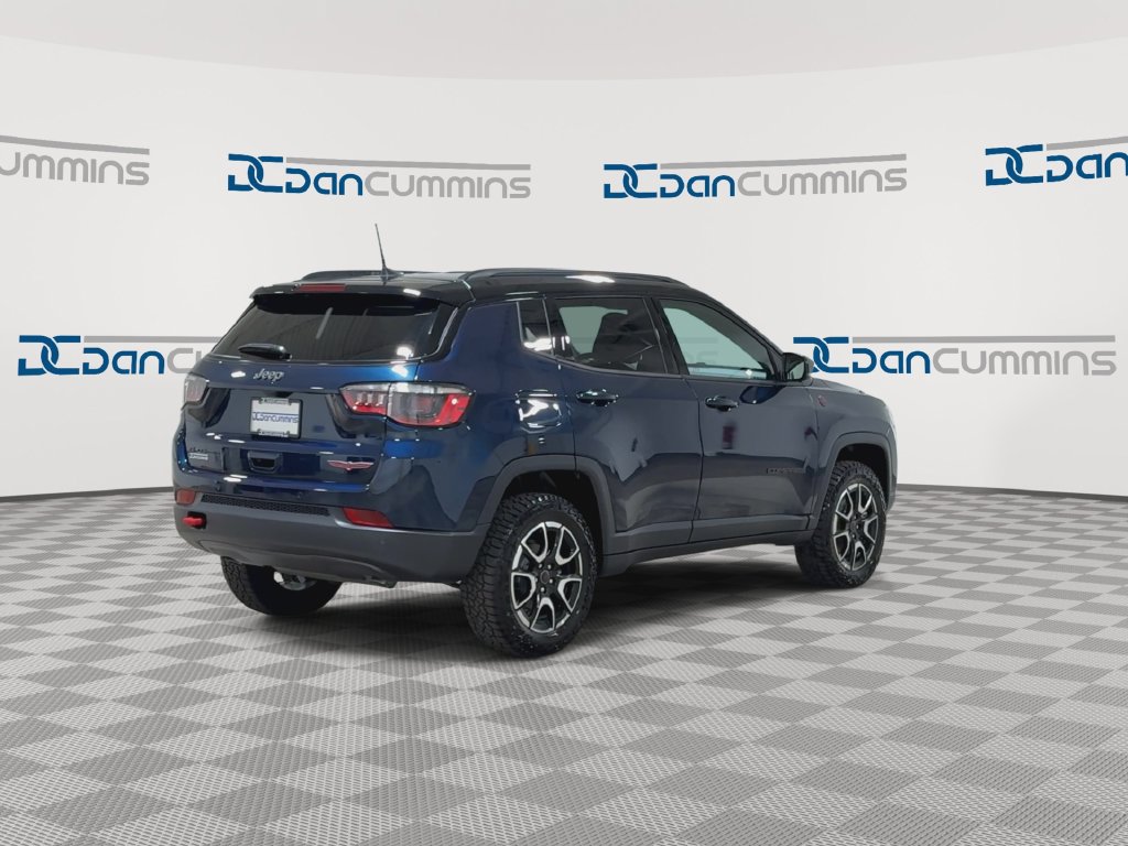 New 2026 Jeep Compass Trailhawk AWD/4WD image 8