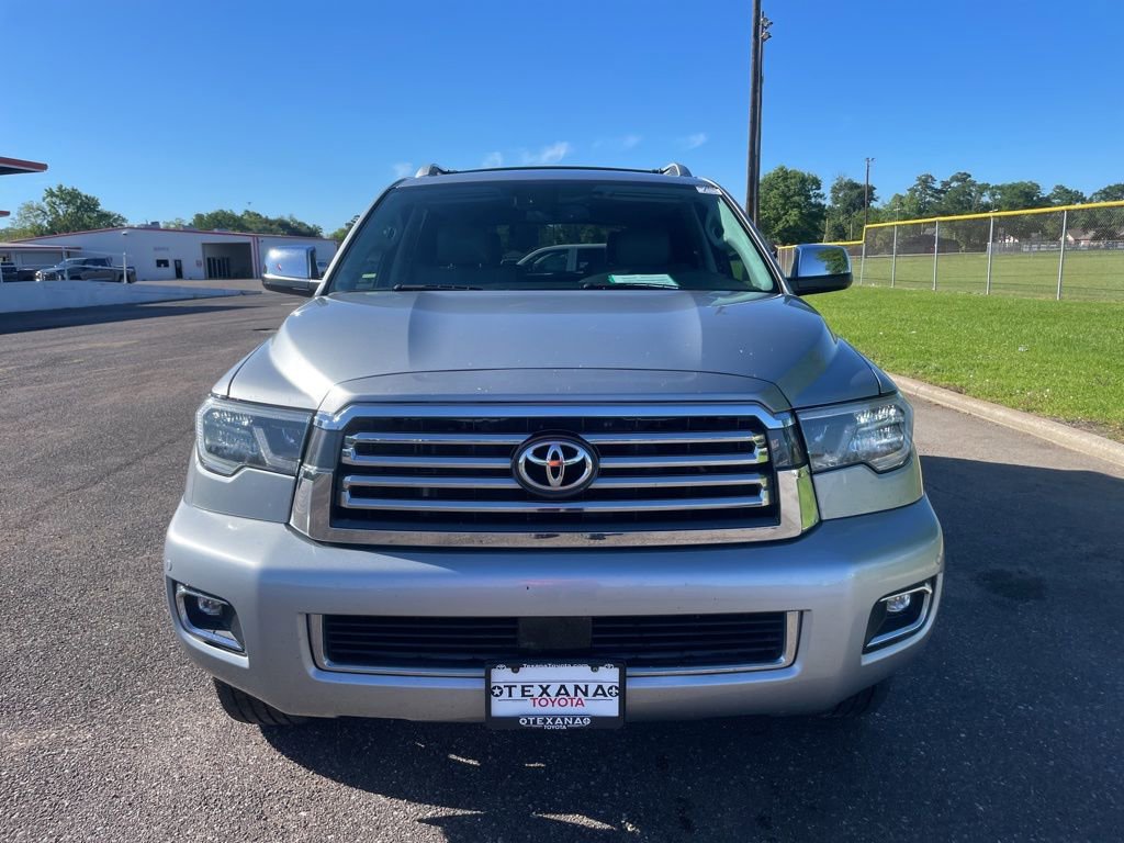 Used 2020 Toyota Sequoia Platinum AWD/4WD image 2