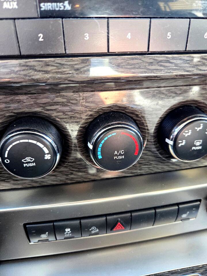 Used 2011 Jeep Liberty Limited Jet image 23