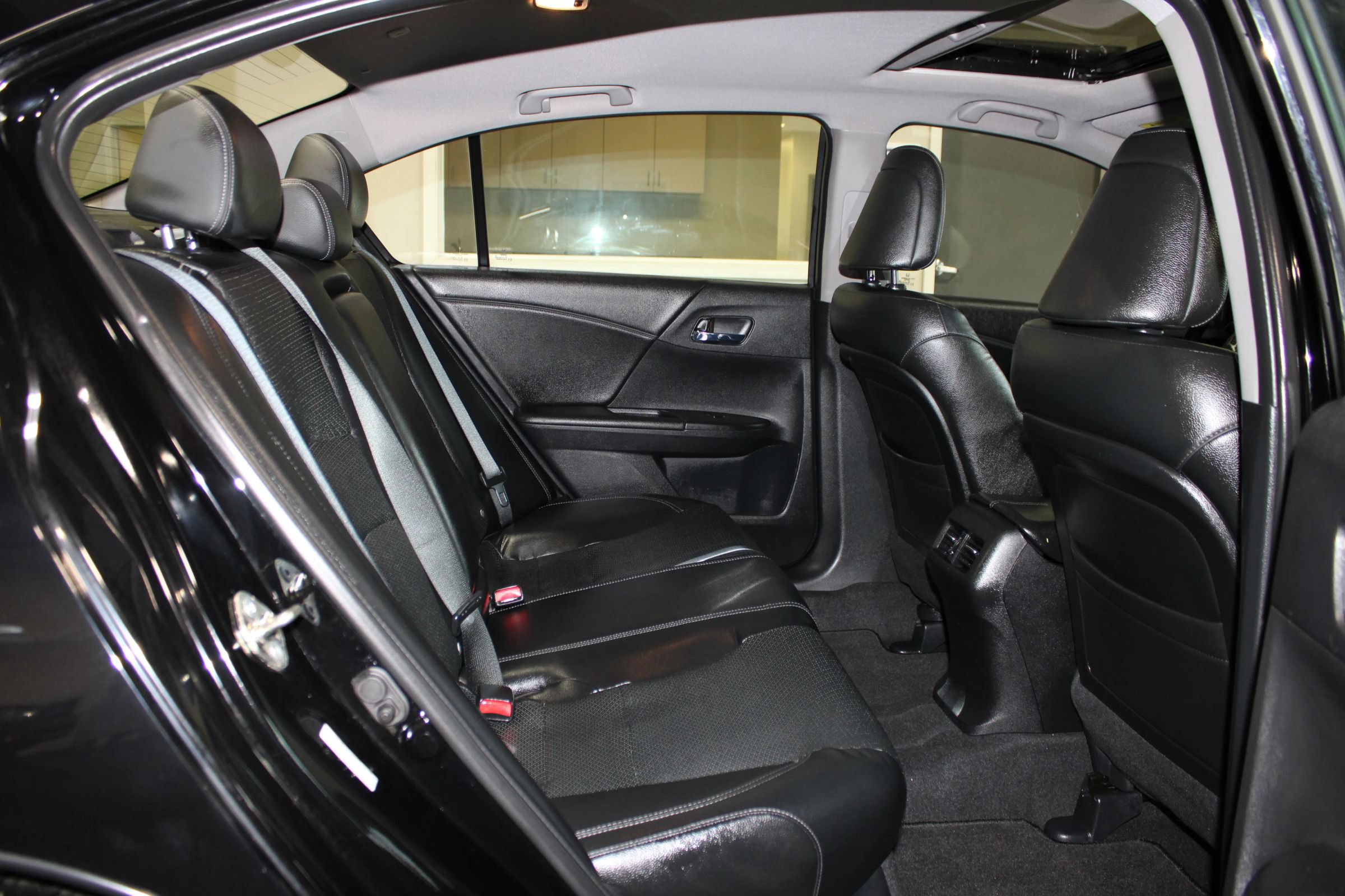 Used 2014 Honda Accord EX-L image 37