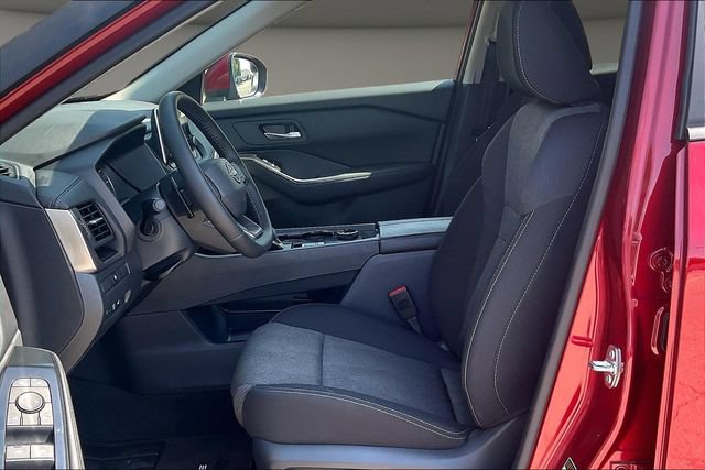 Certified 2026 Nissan Rogue SV AWD/4WD image 23