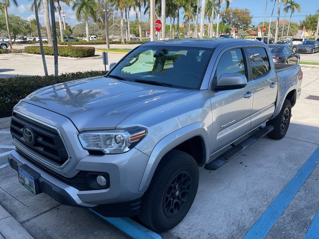 Used 2022 Toyota Tacoma SR5 image 2
