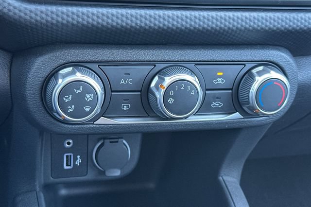 Certified 2025 Nissan Kicks Play S FWD image 33