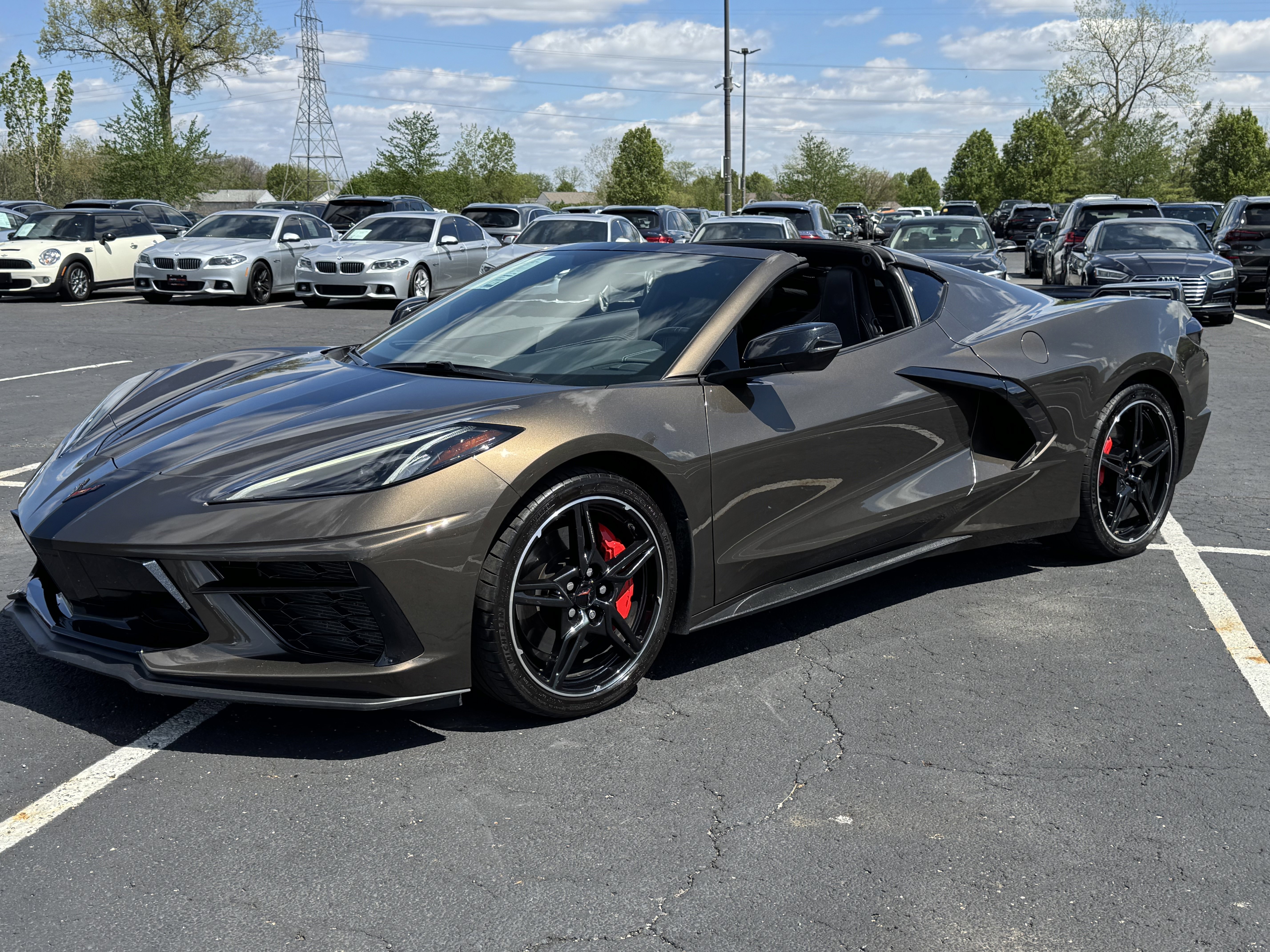 Used 2021 Chevrolet Corvette Stingray Coupe w/ Z51 Performance Package image 6