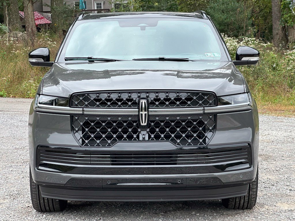 New 2027 Lincoln Navigator L Black Label AWD/4WD image 32