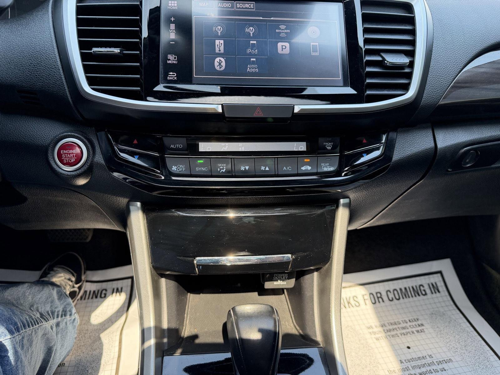 Used 2017 Honda Accord Touring image 21