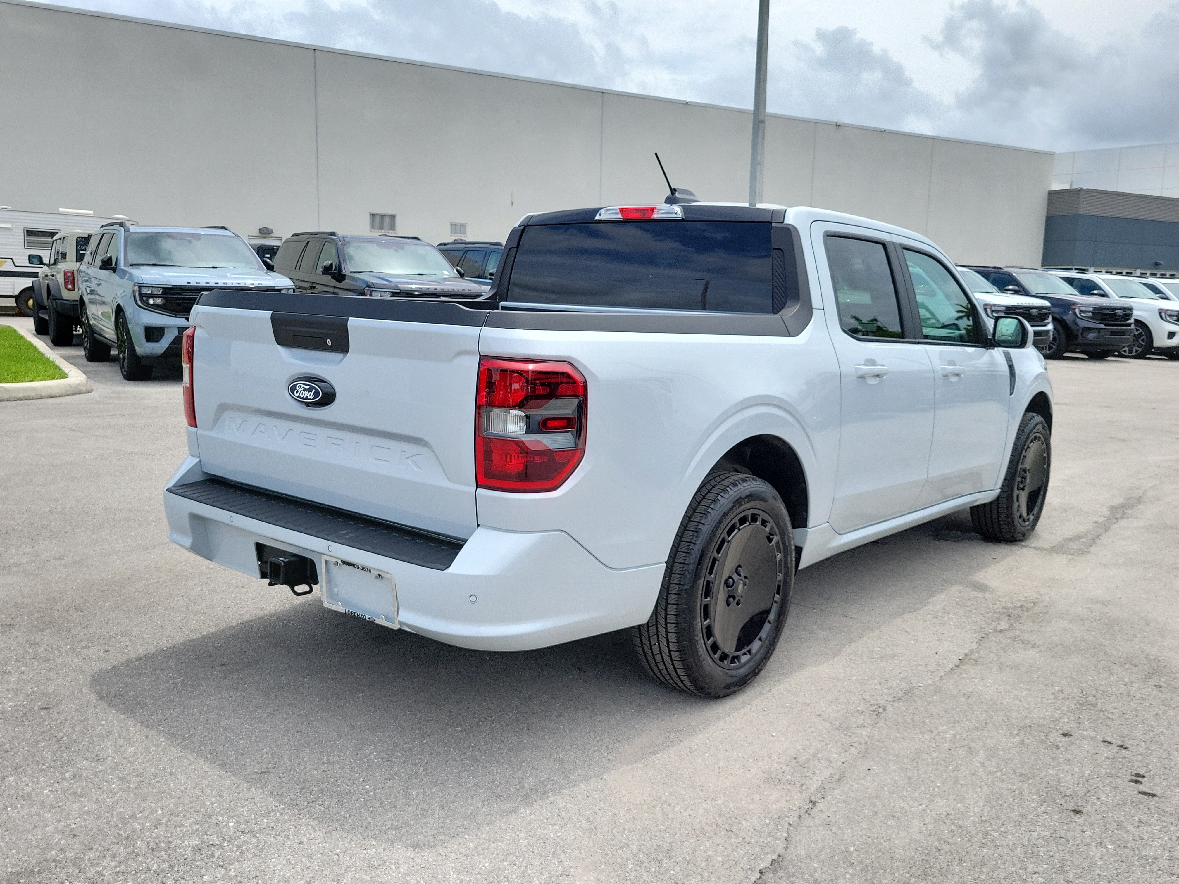 Used 2026 Ford Maverick Lobo AWD/4WD image 5