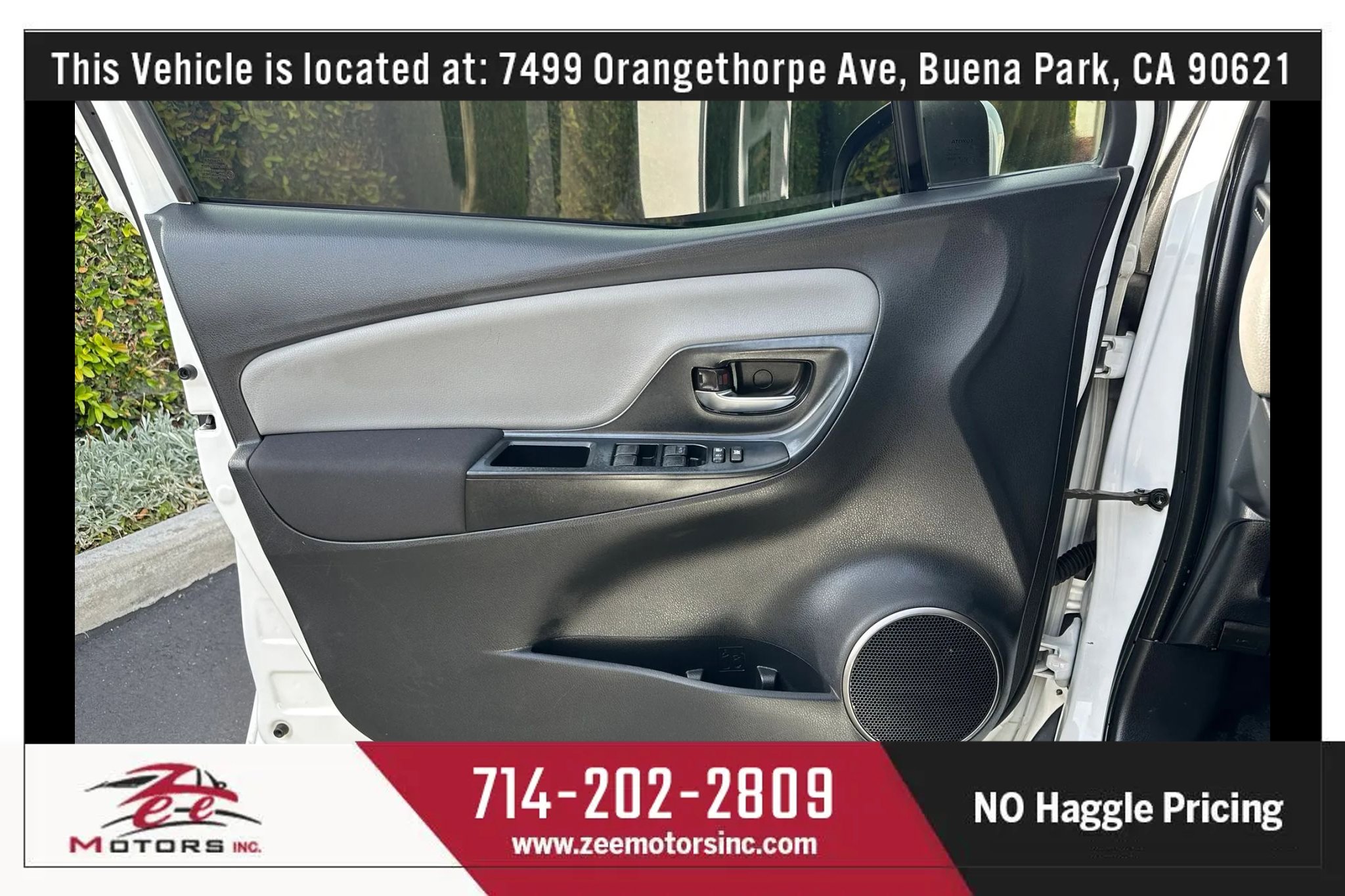 Used 2015 Toyota Yaris LE image 38