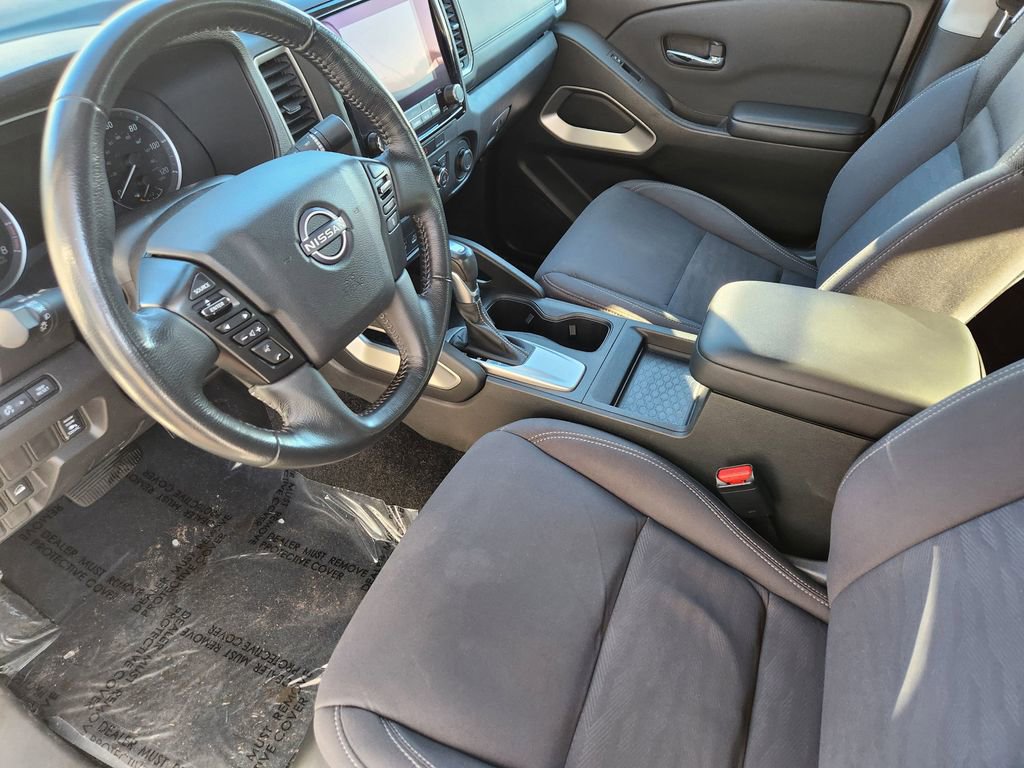 Used 2024 Nissan Frontier SV w/ SV Convenience Package image 6