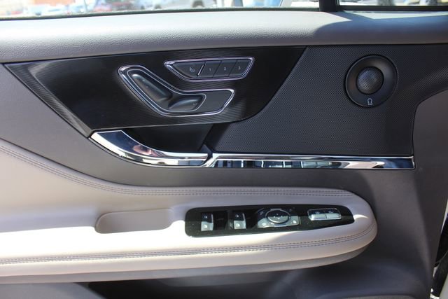Used 2023 Lincoln Corsair FWD w/ Equipment Group 102A image 38