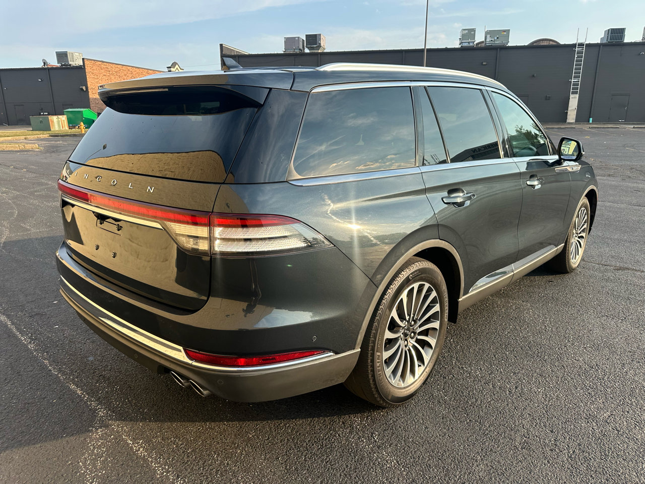 Used 2021 Lincoln Aviator Reserve w/ Equipment Group 201A image 5