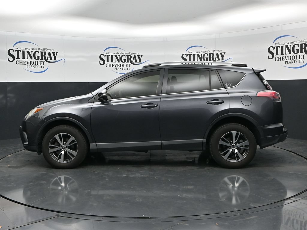 Used 2017 Toyota RAV4 XLE FWD image 4