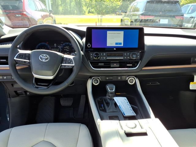 New 2026 Toyota Grand Highlander AWD image 10
