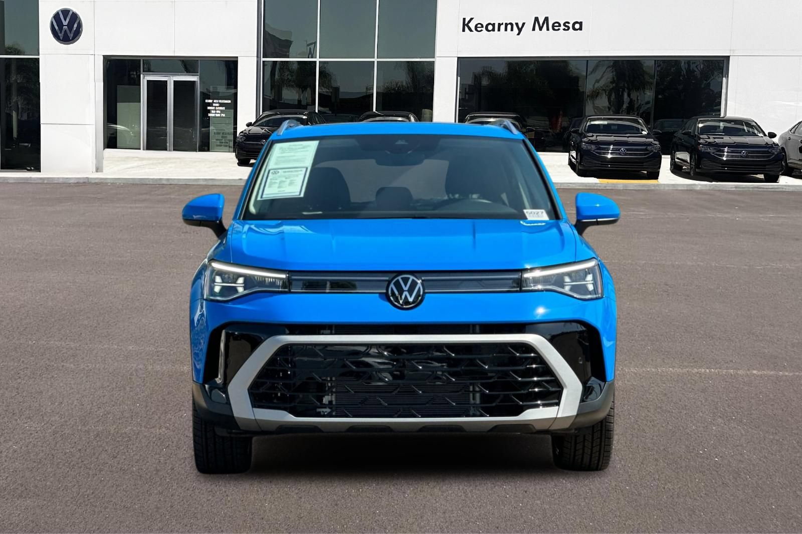 Used 2025 Volkswagen Taos SEL AWD/4WD image 9