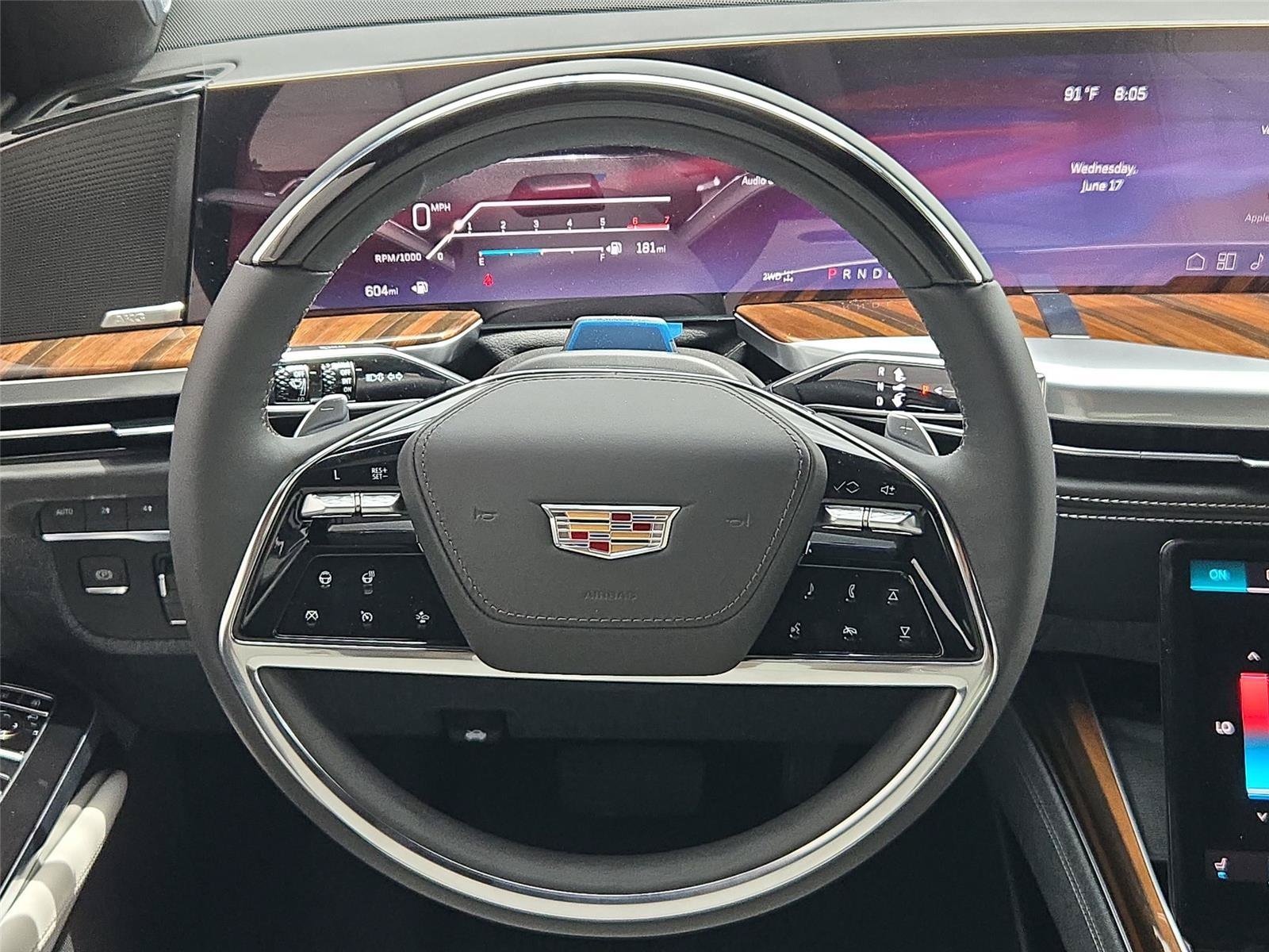 New 2026 Cadillac Escalade Platinum Sport w/ LPO, ONYX Package AWD/4WD image 15