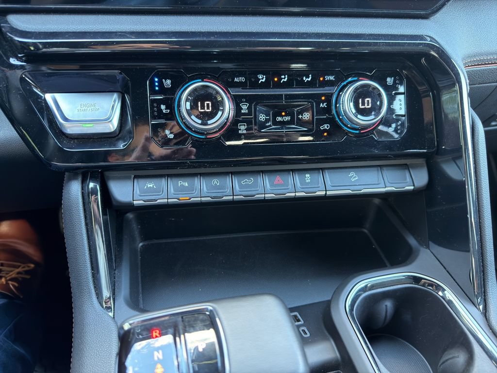 Certified 2023 GMC Sierra 1500 AT4 w/ AT4 Premium Package AWD/4WD image 28