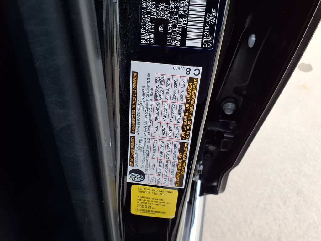 Used 2024 Toyota 4Runner Limited AWD/4WD image 39