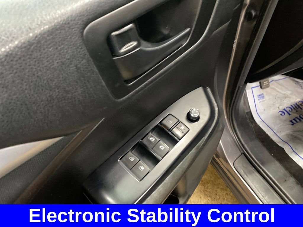 Used 2018 Toyota Highlander LE AWD/4WD image 9