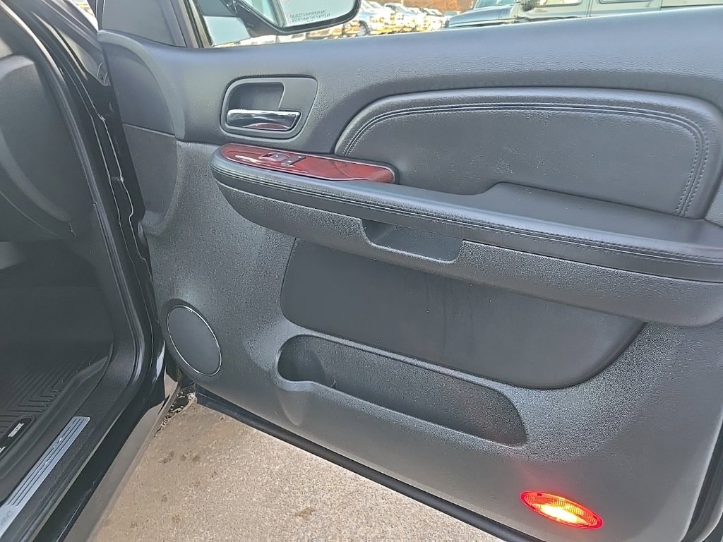 Used 2007 Cadillac Escalade EXT w/ Information Package image 85