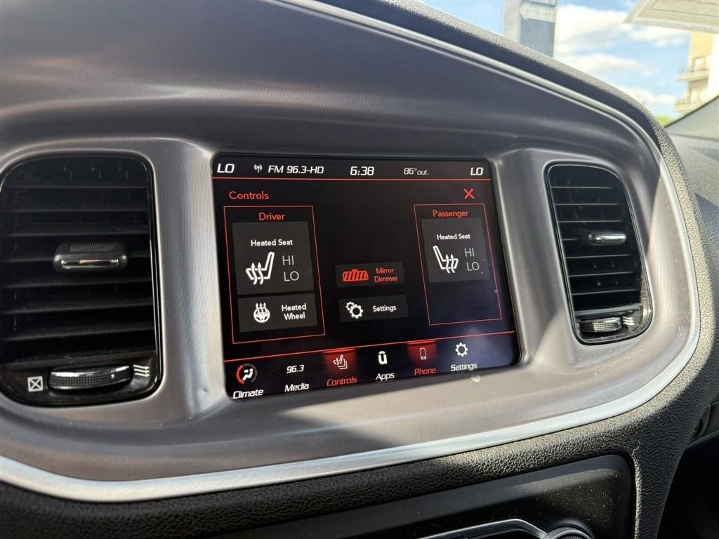 Used 2020 Dodge Charger SXT w/ Blacktop Package AWD/4WD image 29