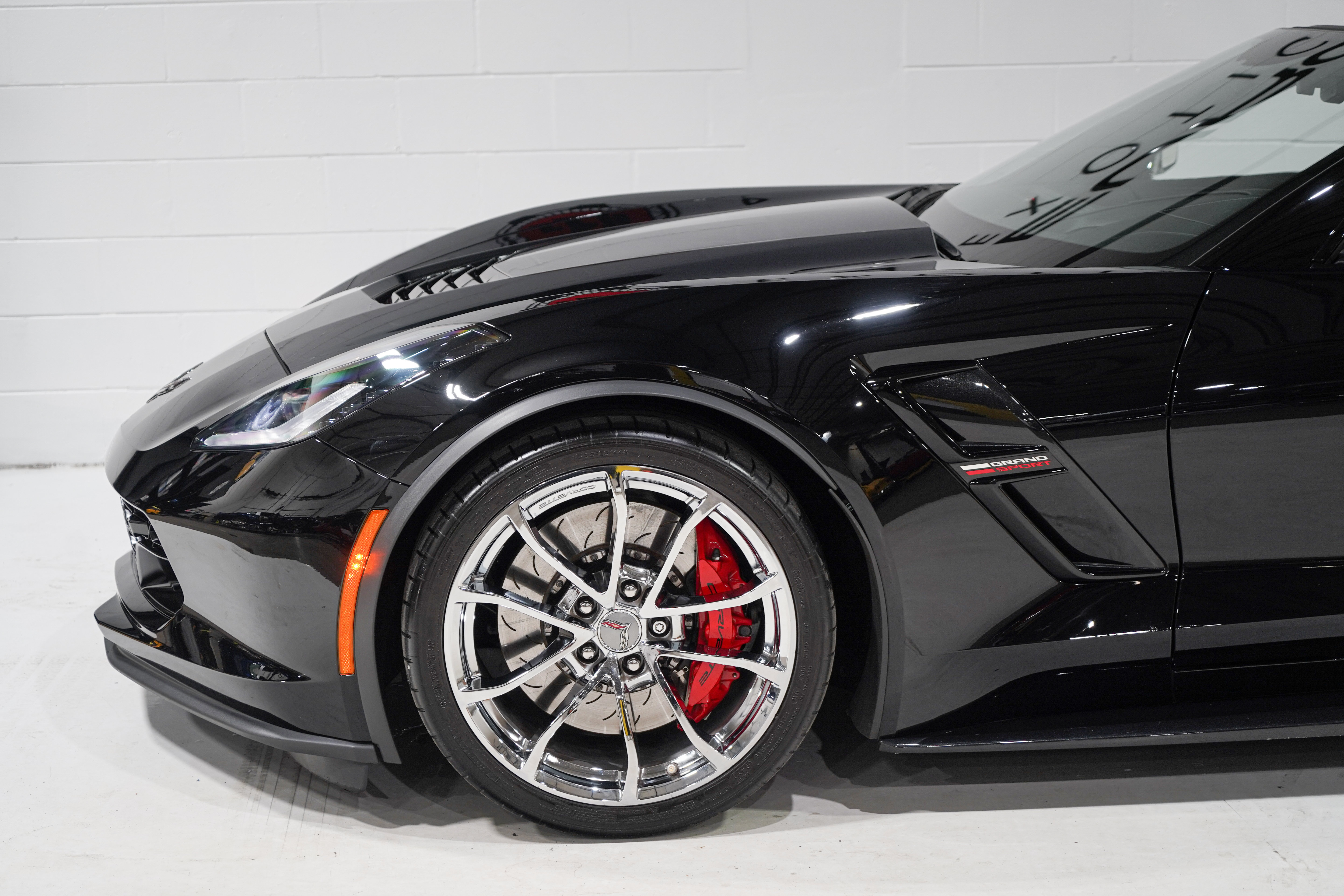 Used 2019 Chevrolet Corvette Grand Sport RWD image 34
