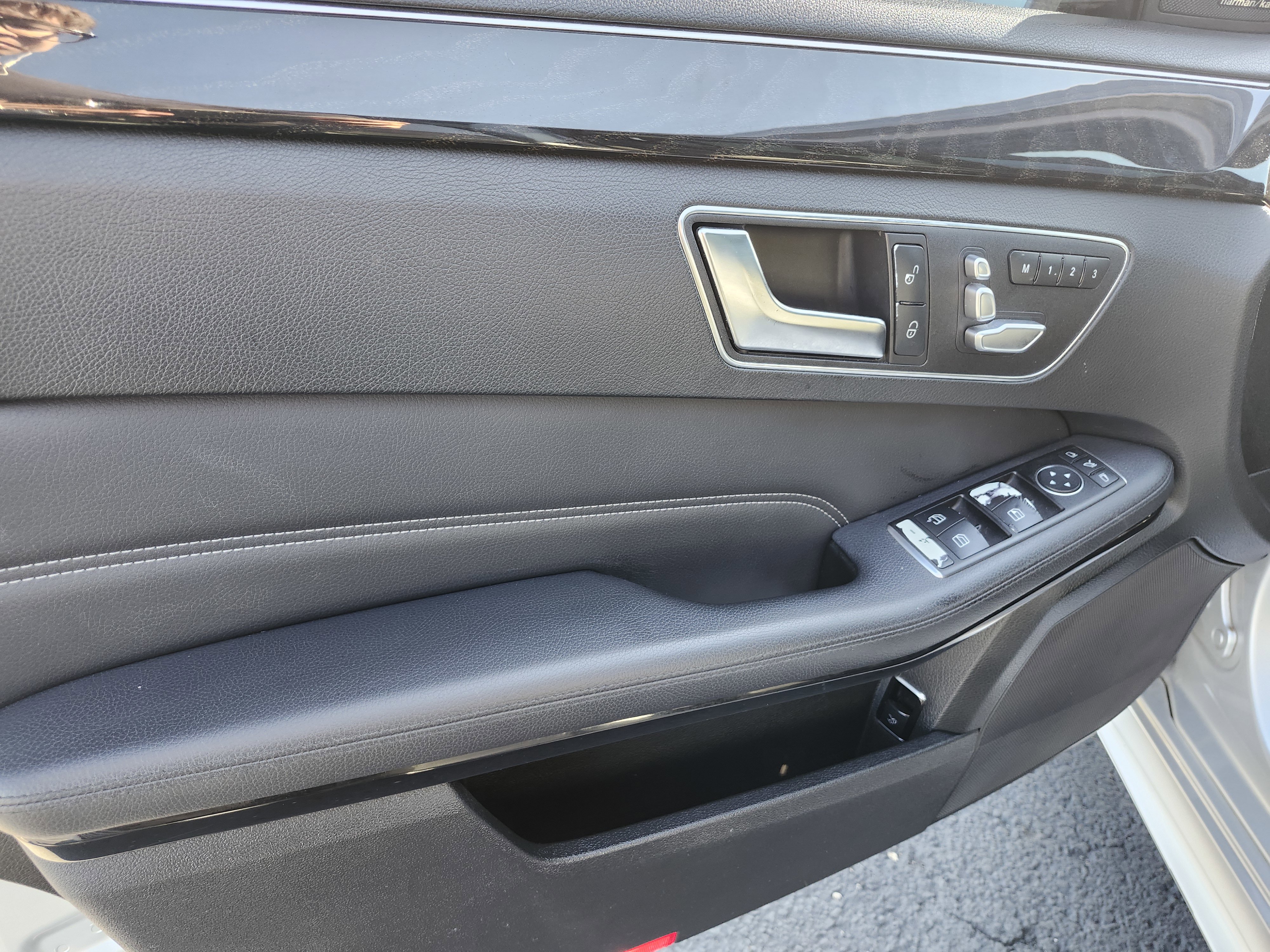 Used 2016 Mercedes-Benz E 350 Sedan image 25